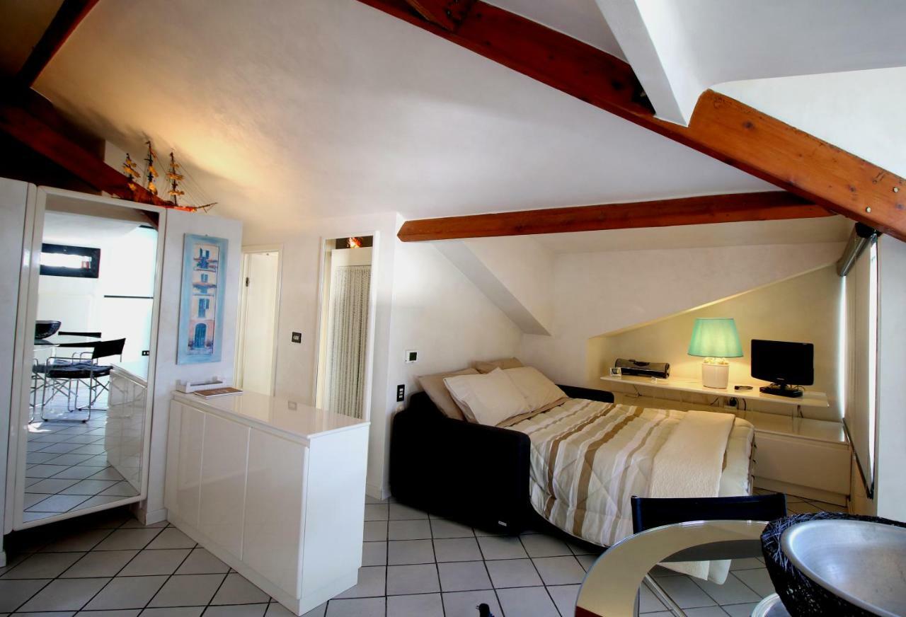 Appartement Mansarda Luminosa In Centro Sul Mare - Attic By Sea à San Remo Extérieur photo